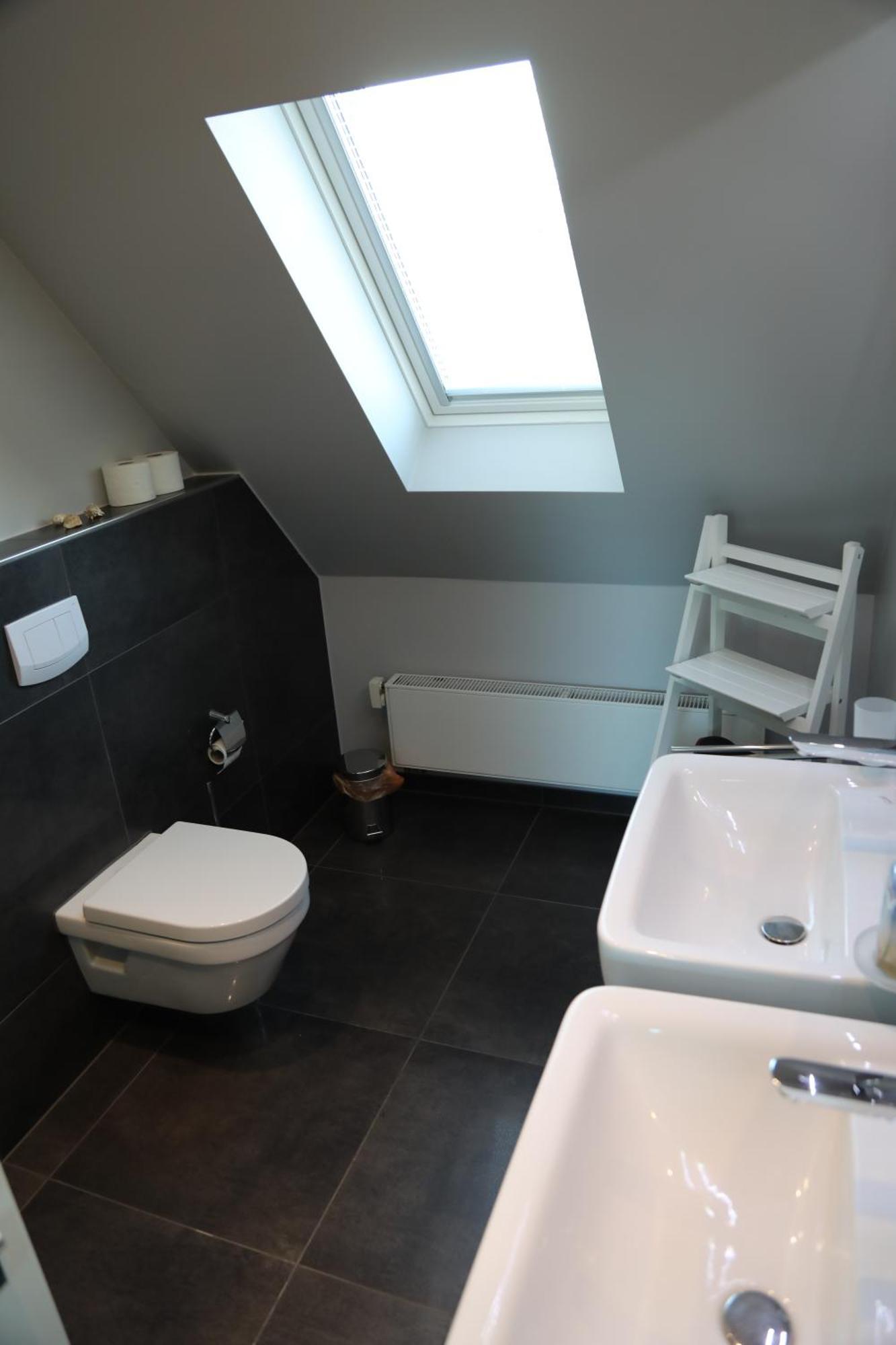 Eine Sehr Gemuetliche Dachgeschoss Ferienwohnung Ihlow  Exteriör bild