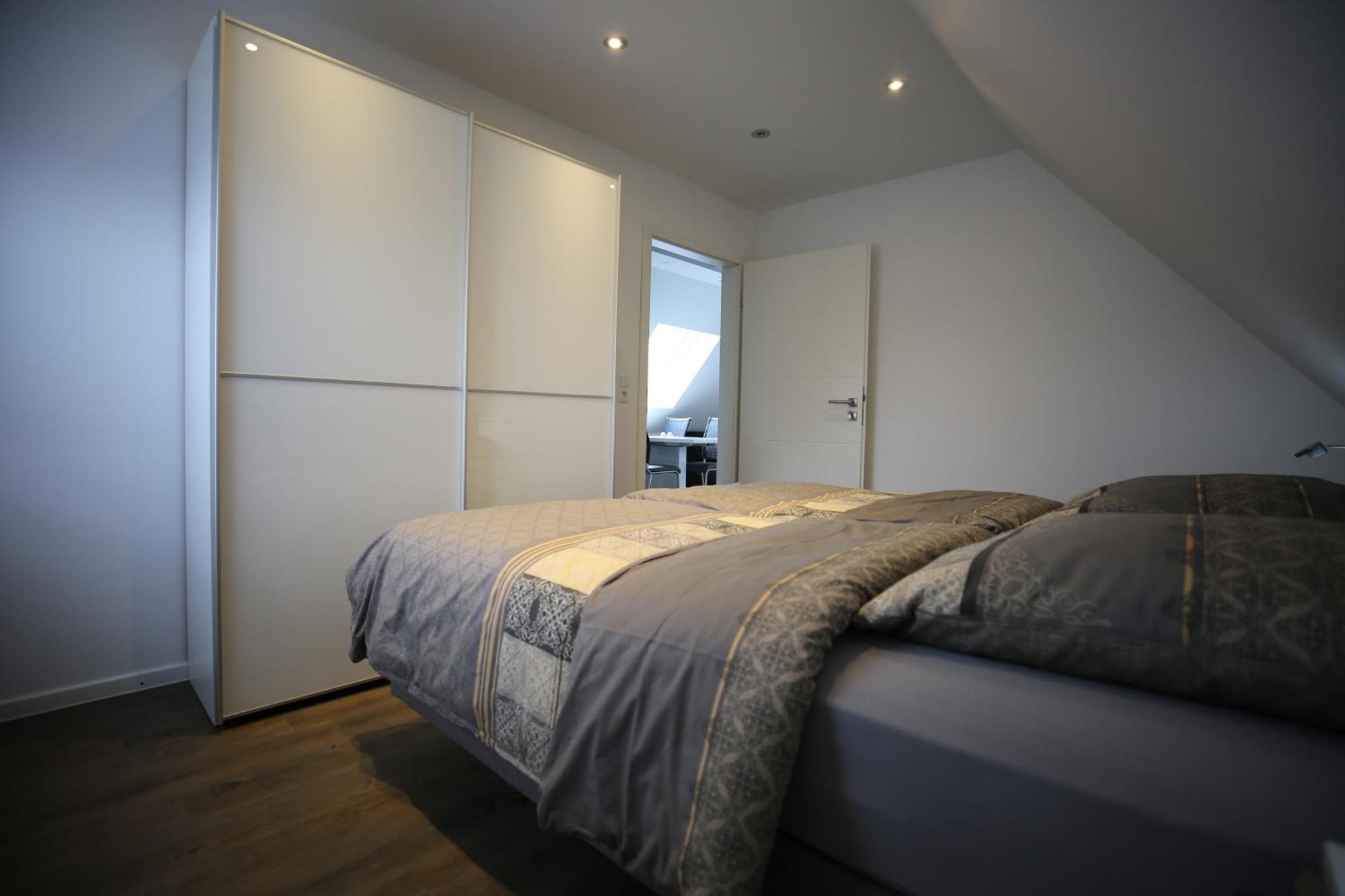 Eine Sehr Gemuetliche Dachgeschoss Ferienwohnung Ihlow  Exteriör bild